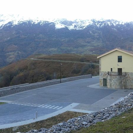 Хостел Mirador Del Angliru Риоса Экстерьер фото