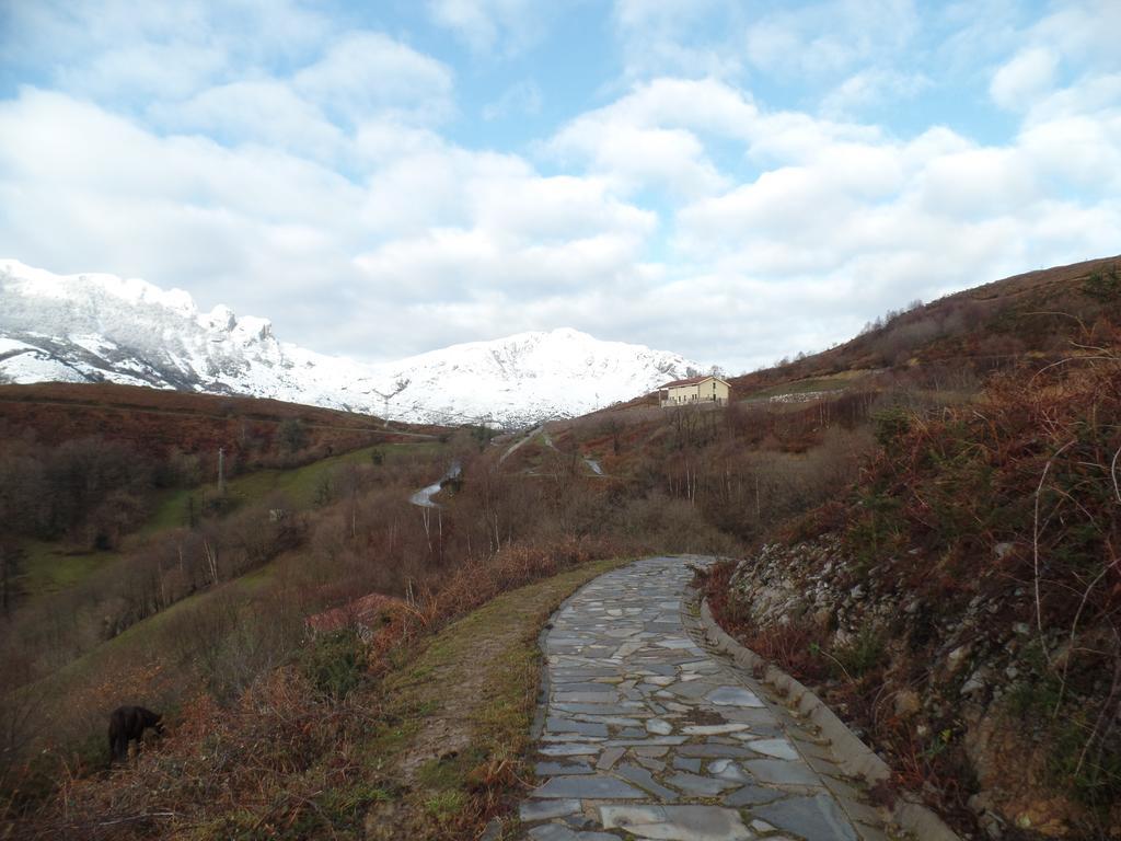 Хостел Mirador Del Angliru Риоса Экстерьер фото